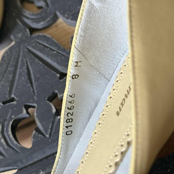 Delman Ballet Flats Women’s 8M Yellow Leather Bow Deatil Slip On Shoes - Picture 4 of 11